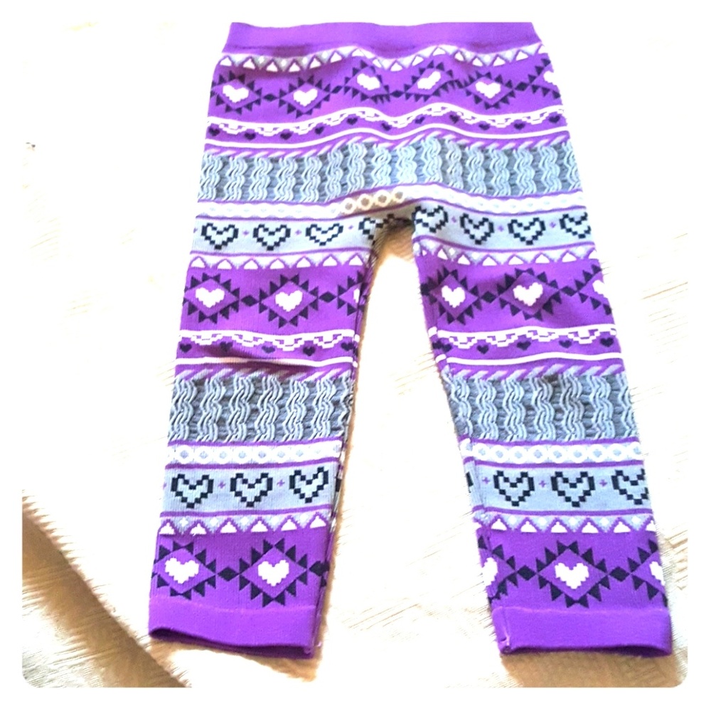 Girl capri tights by Healthtex